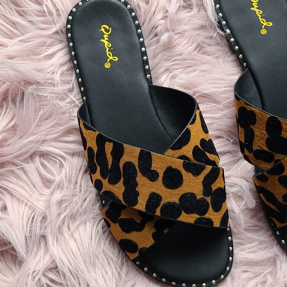 ▪︎QUPID FLATS▪︎ - Picture 2 of 4